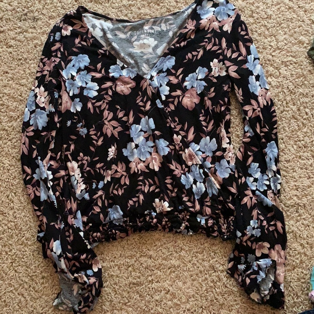 American Eagle top